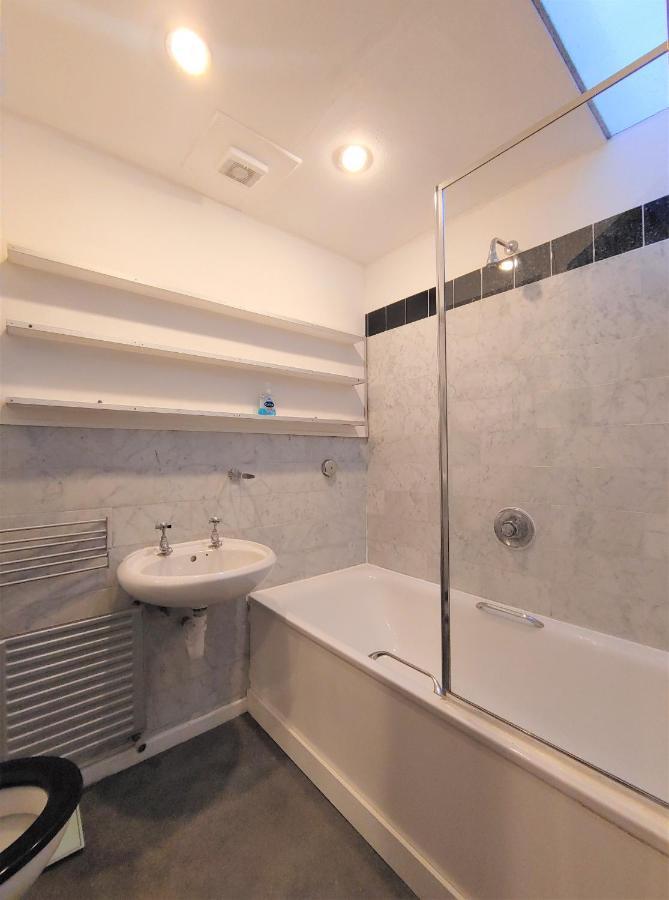 Stylish Apartment Near Carnaby Street London Eksteriør billede