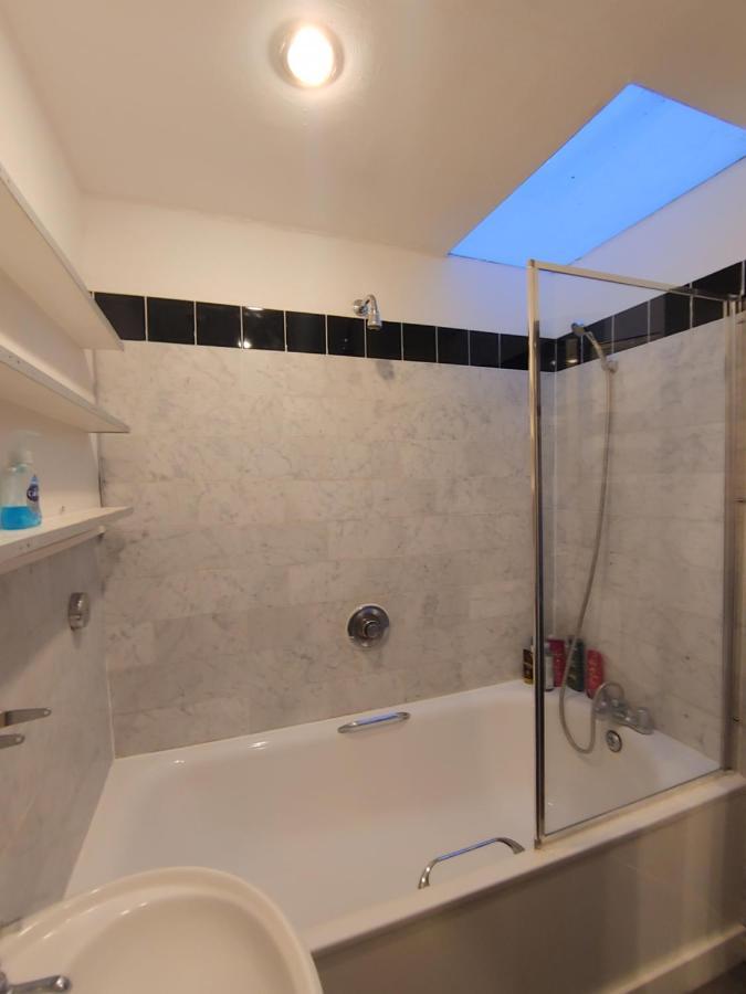 Stylish Apartment Near Carnaby Street London Eksteriør billede